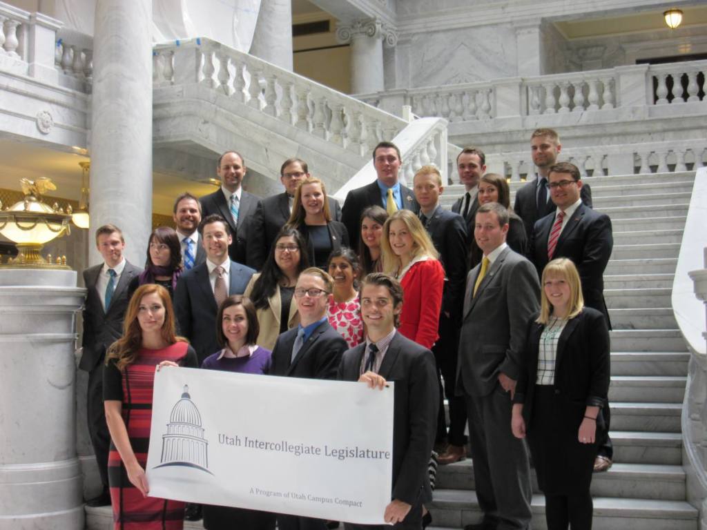 Group_Photo_Inside_Capitol