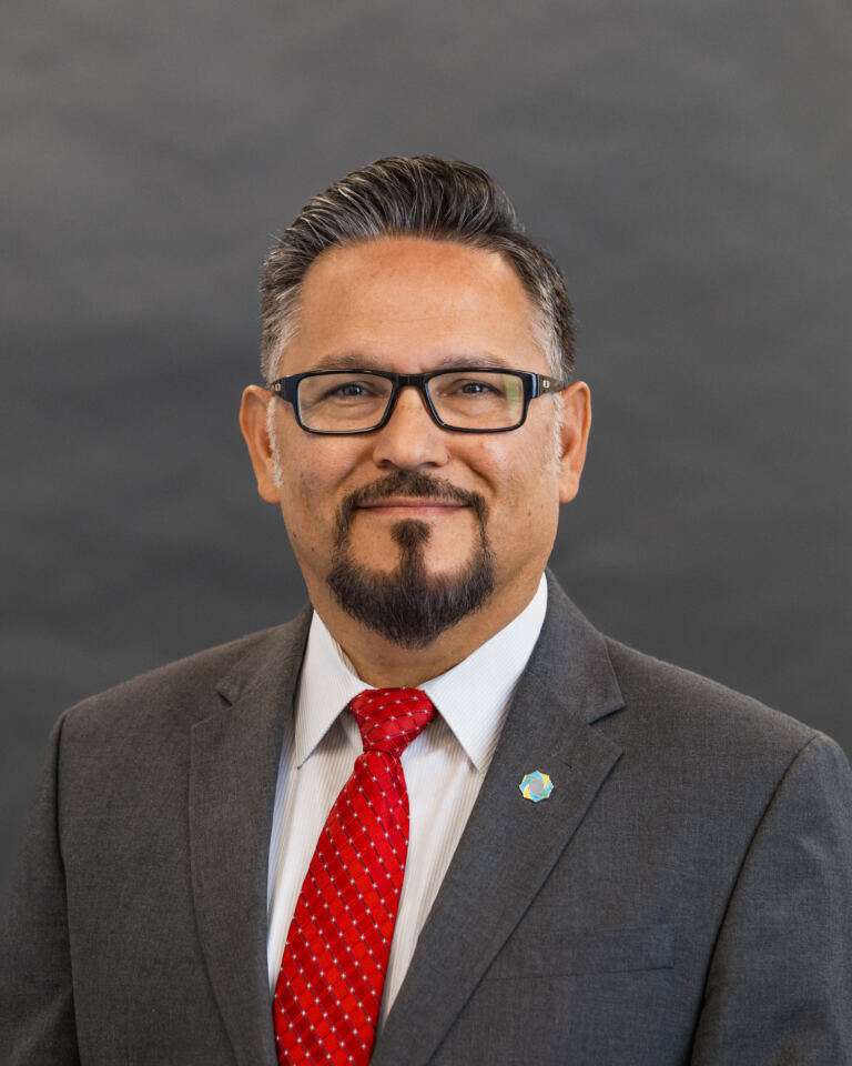 Richard Gonzalez headshot
