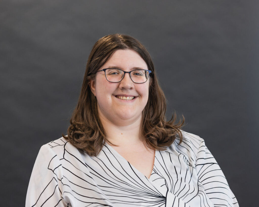 Kathy Cook headshot