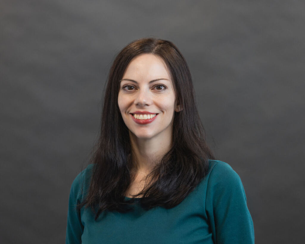 Alicia McIntire headshot