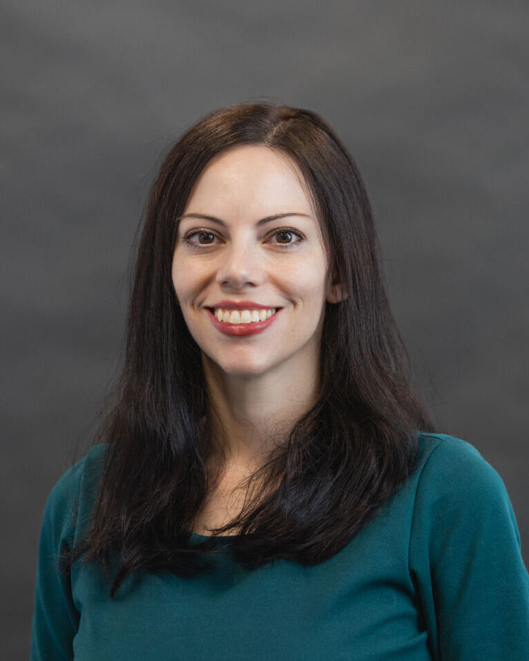 Alicia McIntire headshot