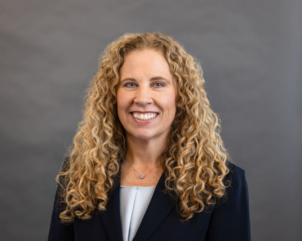 Angie Stallings Headshot