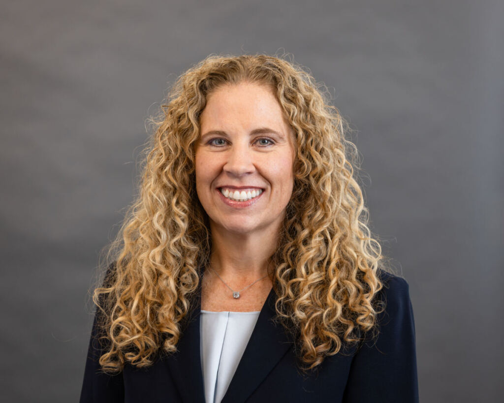 Angie Stallings headshot