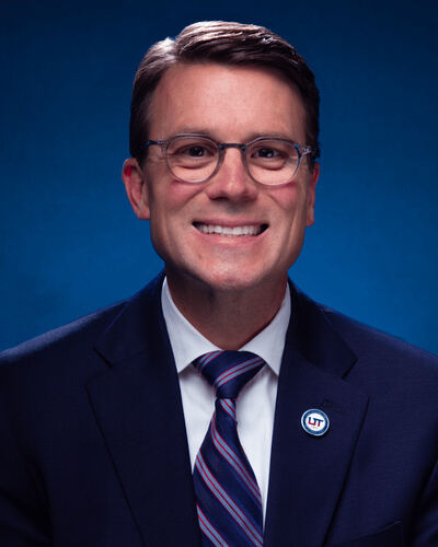 Shane Smeed headshot
